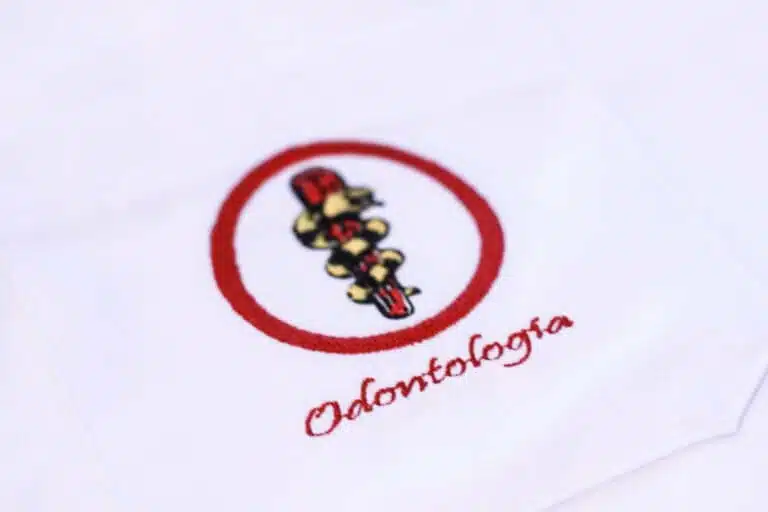 brasão odontologia faiko jalecos